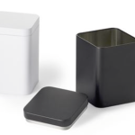 .კოლოფი (100 გრ) Tin "Black or White"